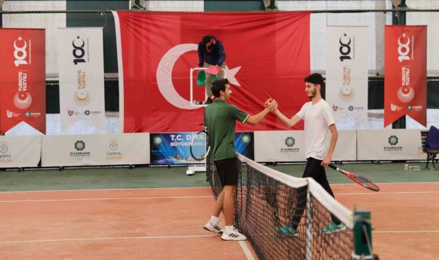 2023/11/diyarbakir39da-39uyanis-genclik-2-tenis-turnuvasi39-sona-erdi.jpg