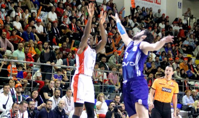2023/11/turkiye-sigorta-basketbol-super-ligi-cagdas-bodrumspor-83-onvo-buyukcekmece-79_2.jpg