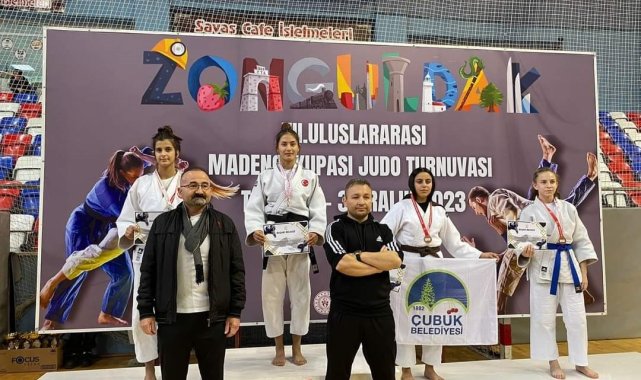 2023/12/yunusemreli-judocular-zonguldak39ta-sampiyon-oldu_1.jpg